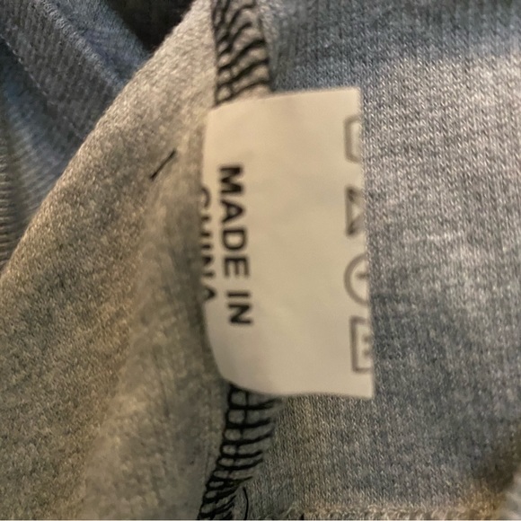 Split colour top - Grey n Black - Picture 5 of 5